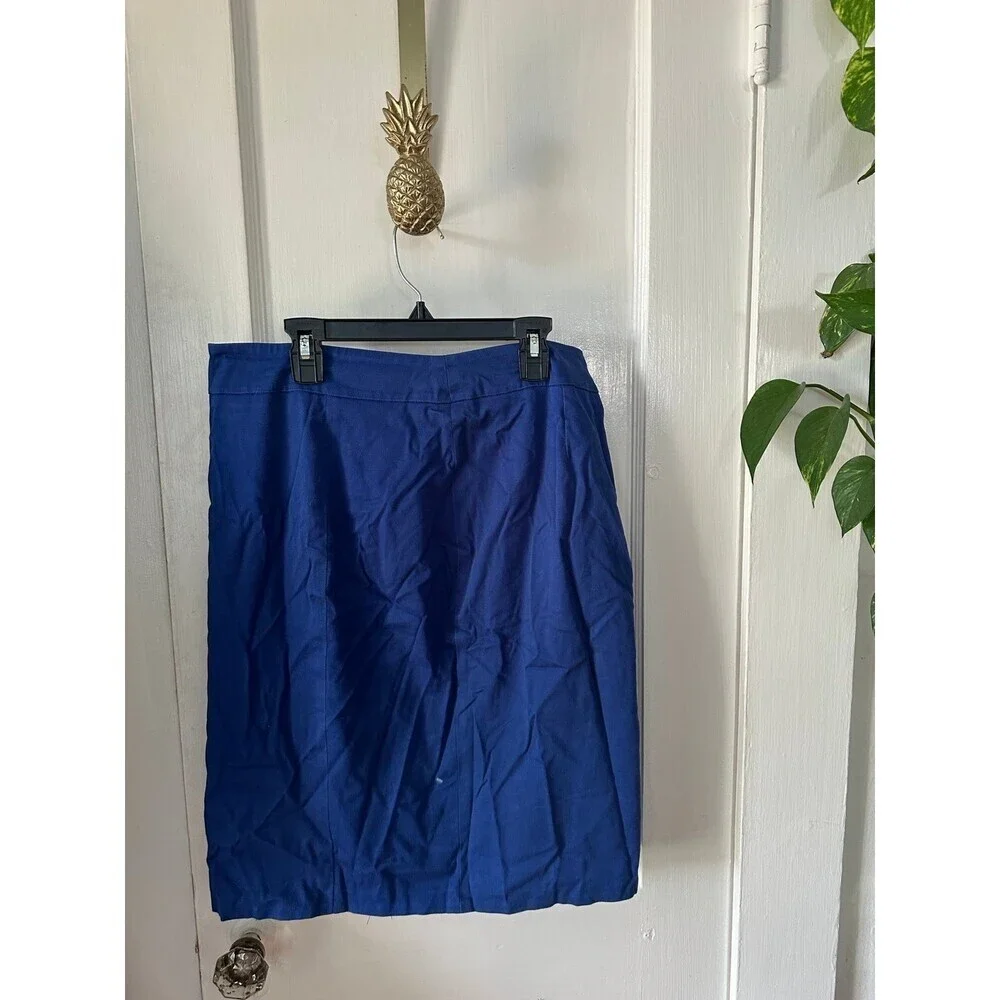 Katherine Barclay Women’s size 10 Blue skirt